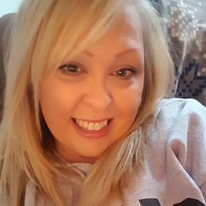 Meet your Posher, Connie